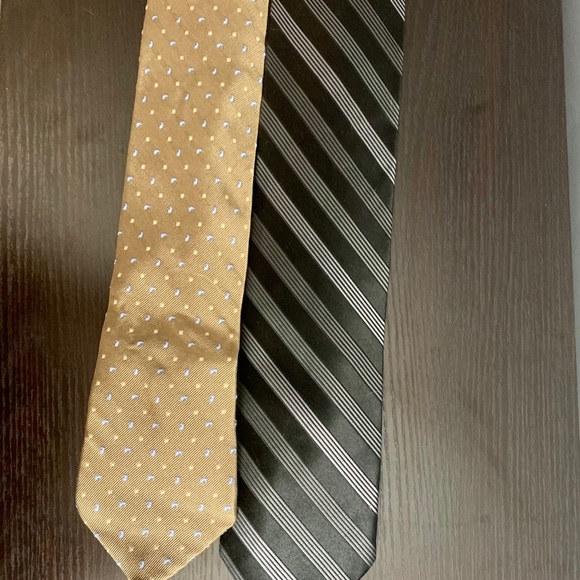 George Ties - Picture 2 of 5